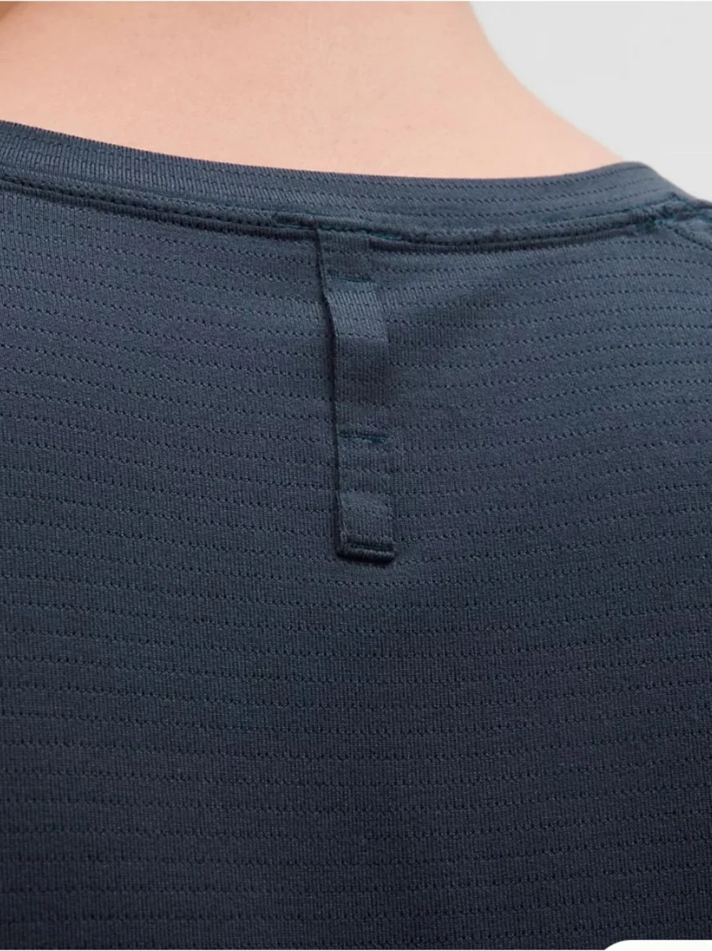 Lululemon License to Train Short Sleeve True Navy Size XS